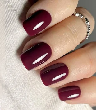 Manicure com verniz gel